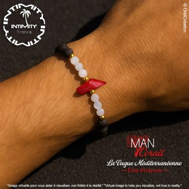 La Vague Méditerranéenne Bracelet en perles avec un détail rouge sur un poignet. Design élégant et coloré.